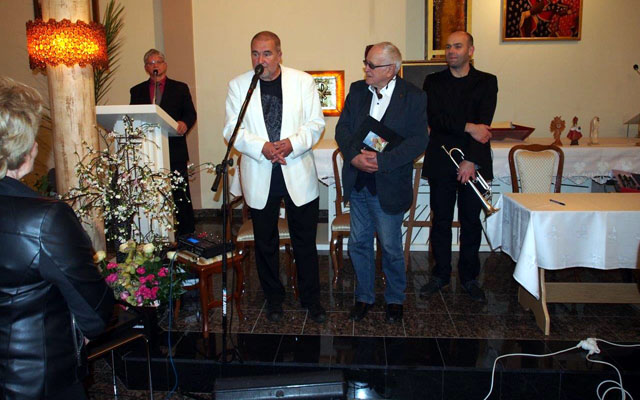 Jan Nowicki i jazzmani w papieską rocznicę