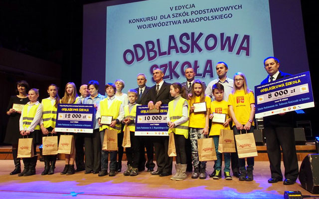 Odblaskowa szkoła ze Stronia trzecia w województwie