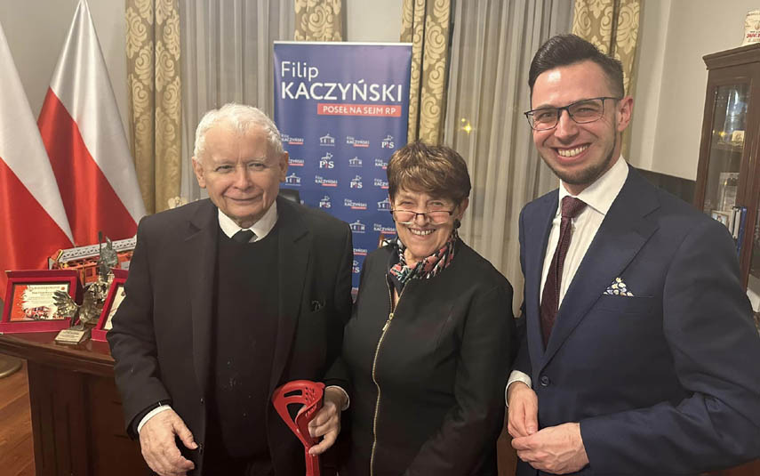 Podczas &quot;wydarzenia artystycznego&quot; prezes Kaczyński odwiedził posła Kaczyńskiego