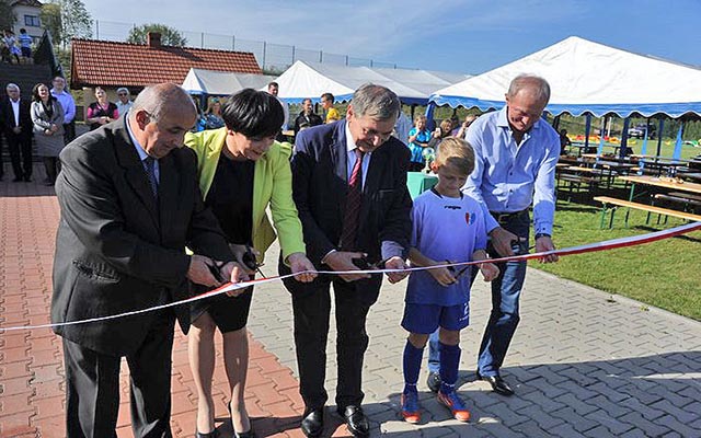 Franciszek Smuda otwierał centrum sportowe w Skawcach