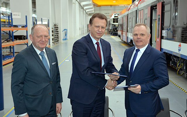 Umowa podpisana. 12 nowych pociągów trafi do Małopolski