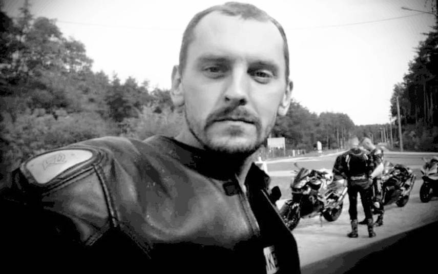 Przyjaciele żegnają tragicznie zmarłego w wypadku we Frydrychowicach motocyklistę
